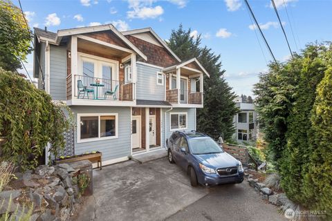 Photo of 1939 10th Avenue W #B, Seattle, WA 98119 (MLS # 2432713)