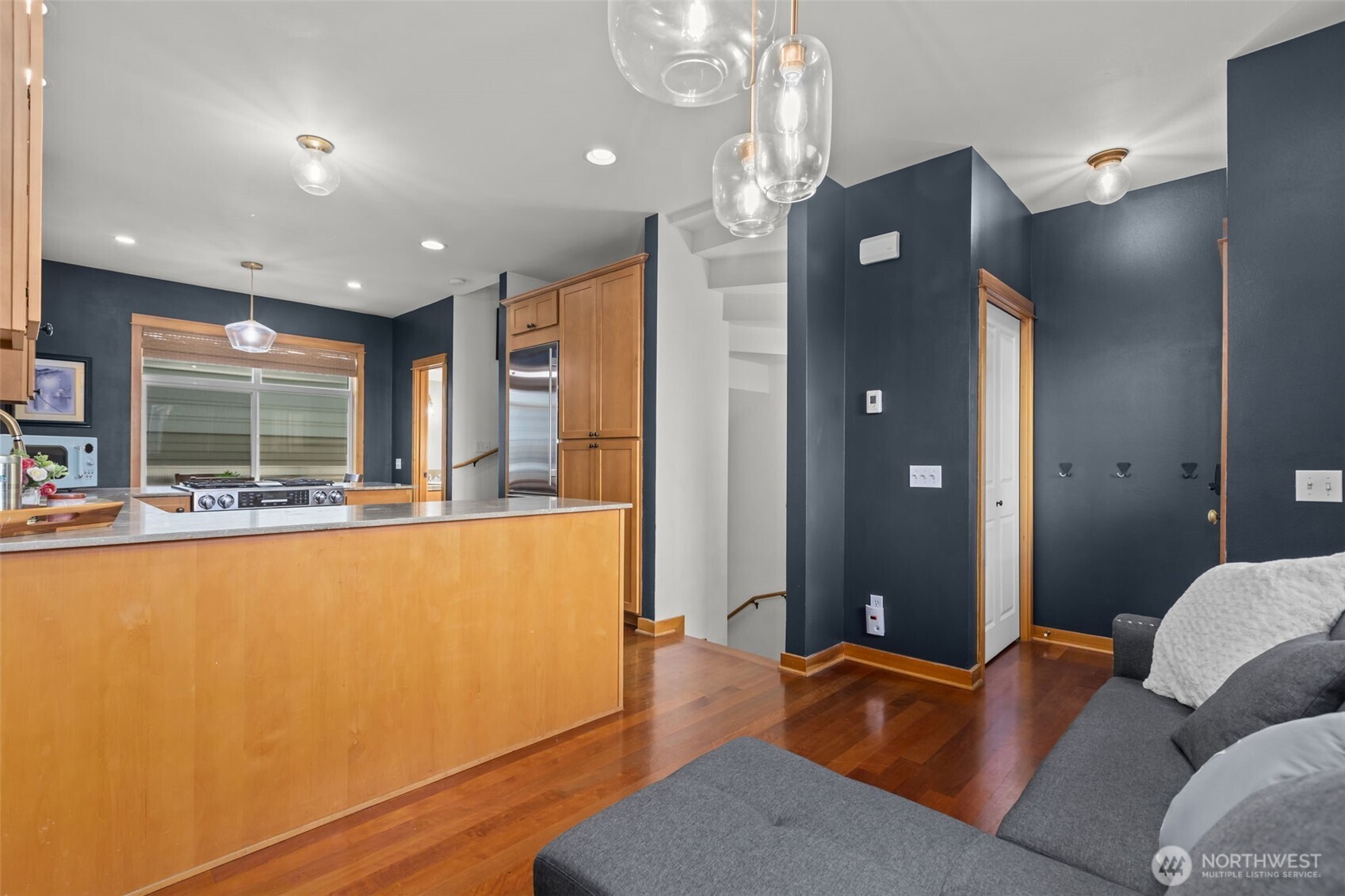 1939 10th Avenue W B