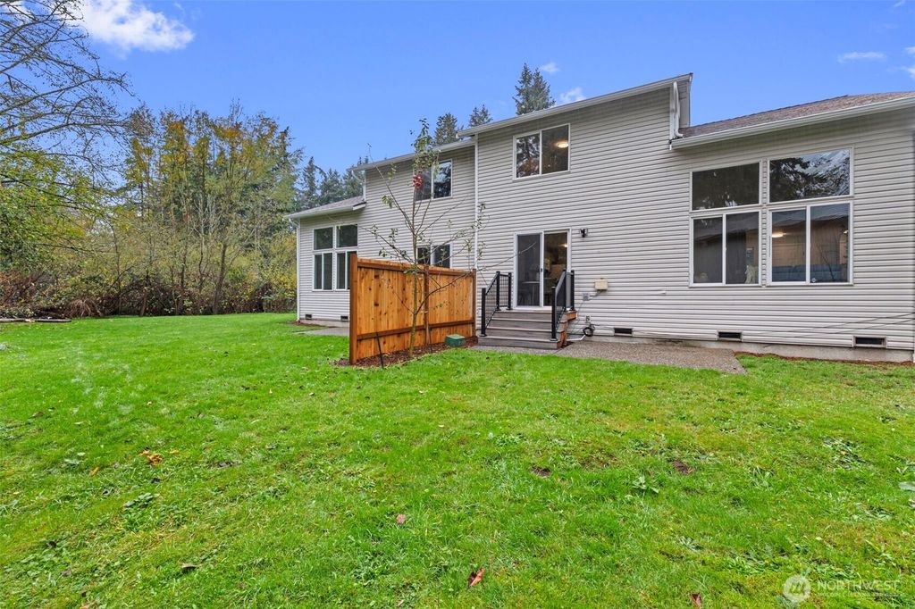 Photo of 11318 27th Avenue SE, Everett, WA 98208 (MLS # 2456874)