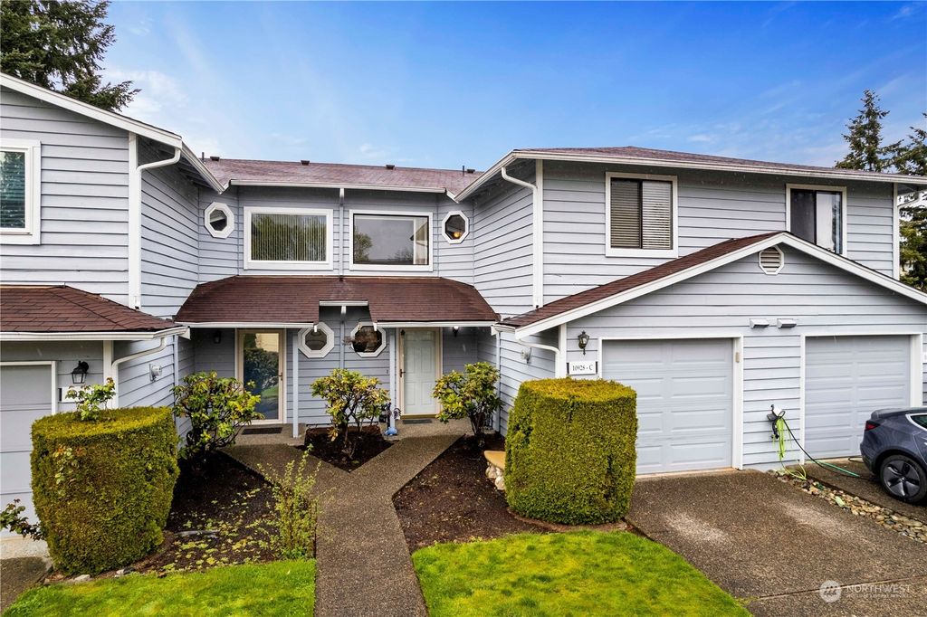 Photo of 10928 SE 251st Place #C, Kent, WA 98030 (MLS # 2219518)