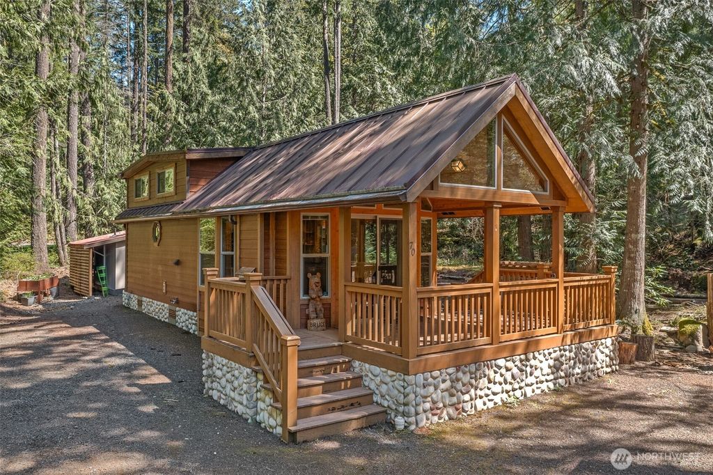 Photo of 70 N Staircase Drive, Hoodsport, WA 98548 (MLS # 2518649)