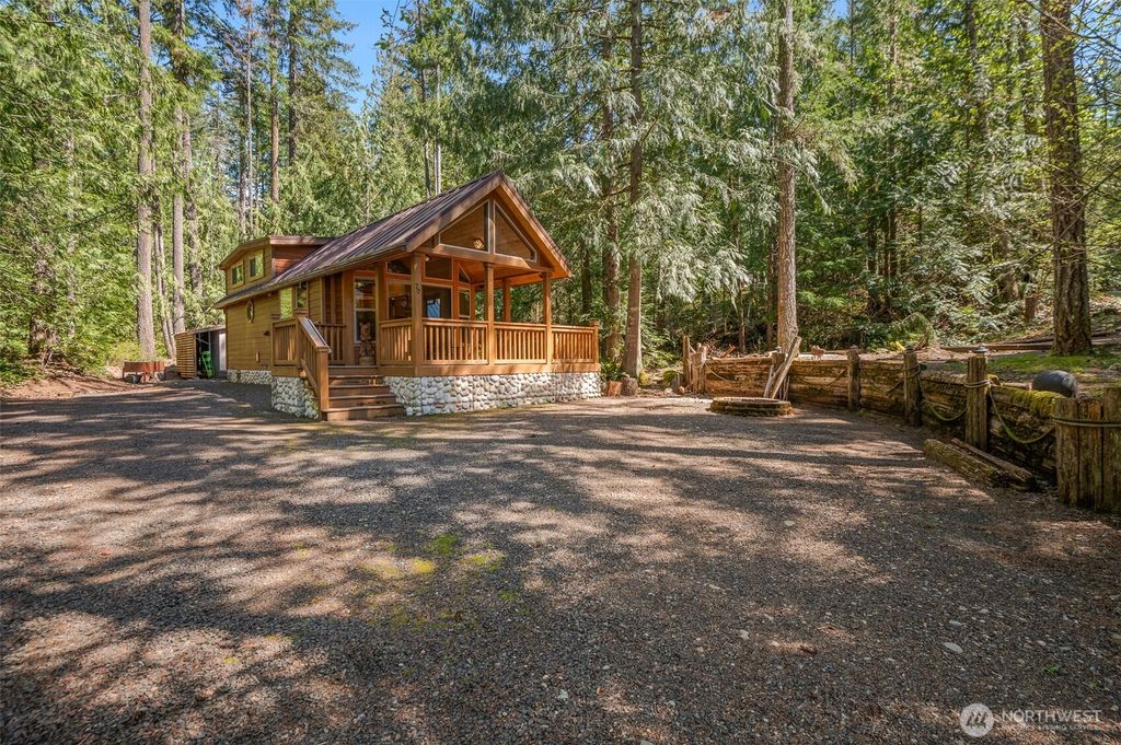 Photo of 70 N Staircase Drive, Hoodsport, WA 98548 (MLS # 2518649)