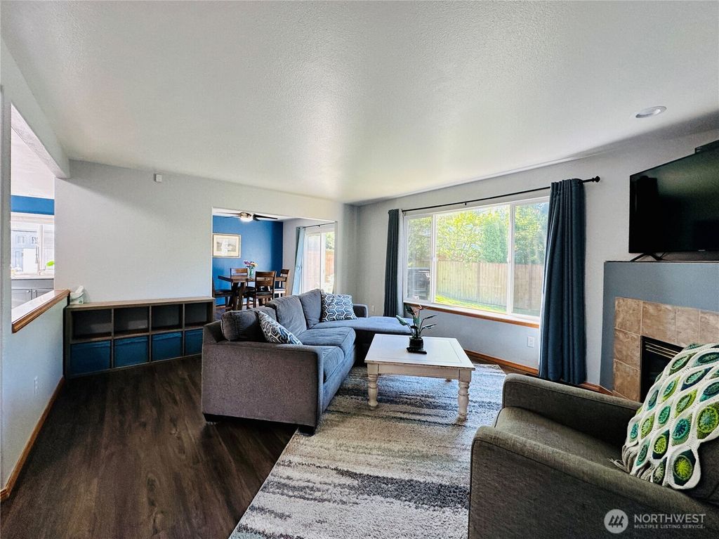 Photo of 11112 18th Street SE, Lake Stevens, WA 98258 (MLS # 2374800)