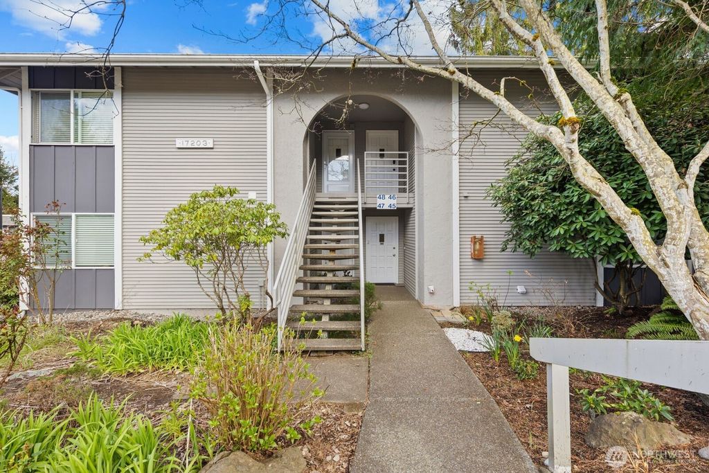 Photo of 17203 NE 45th Street #46, Redmond, WA 98052 (MLS # 2499487)