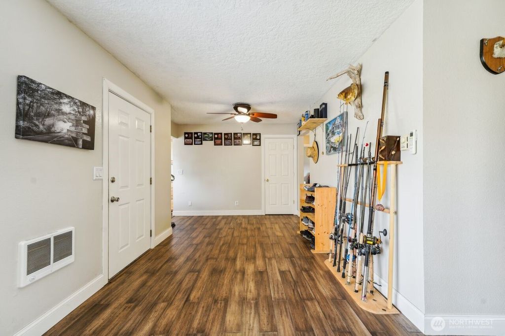 Photo of 3381 Nebraska St. St, Longview, WA 98632 (MLS # 2485353)