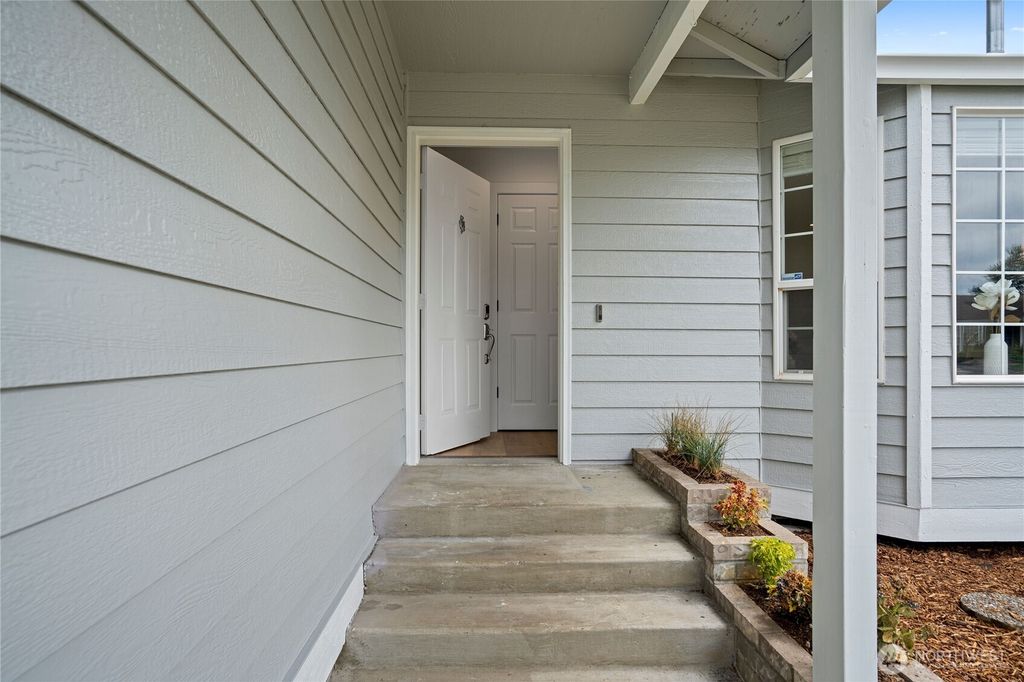 Photo of 32206 Sunny Lane, Black Diamond, WA 98010 (MLS # 2416913)