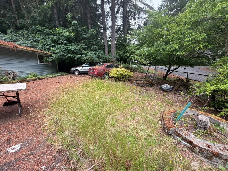 7637 Kittiwake Drive SE