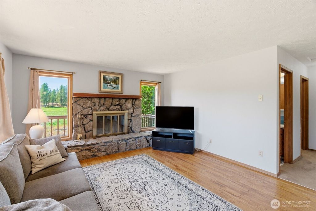 Photo of 21818 S Frog Hollow Ln LN, Cheney, WA 99004 (MLS # 2533356)