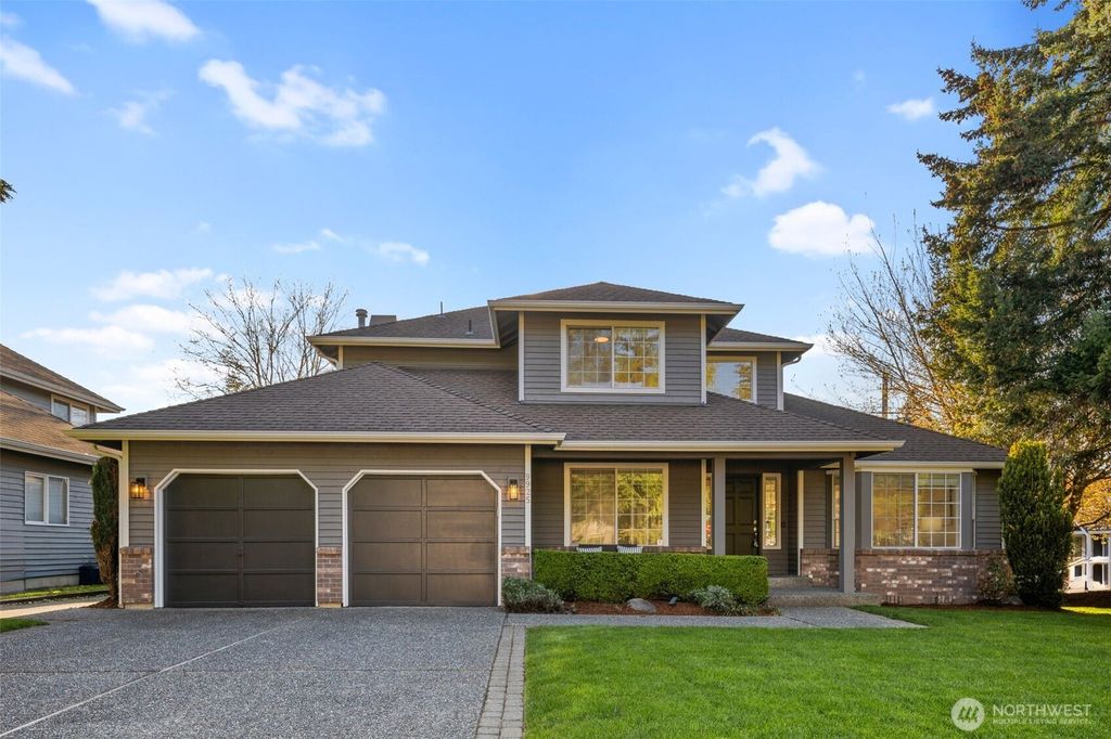 Photo of 9925 129th Place NE, Kirkland, WA 98033 (MLS # 2364121)