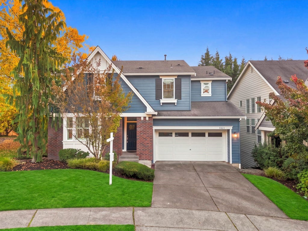 Photo of 5621 NE 5th Court, Renton, WA 98059 (MLS # 2579848)