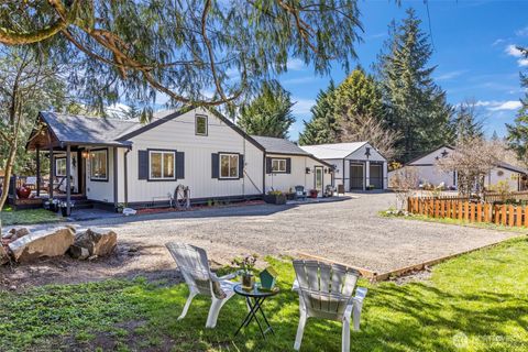 Photo of 15115 Martinson Road SE, Yelm, WA 98597 (MLS # 2508025)