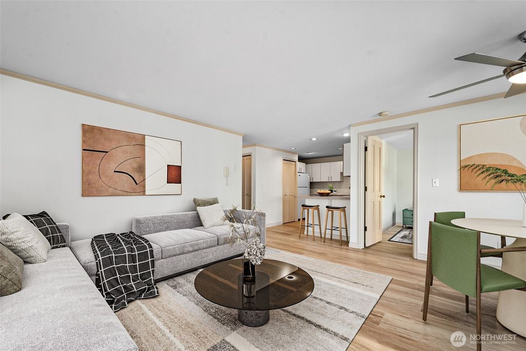 Photo of 614 E Lynn Street #1, Seattle, WA 98102 (MLS # 2434465)