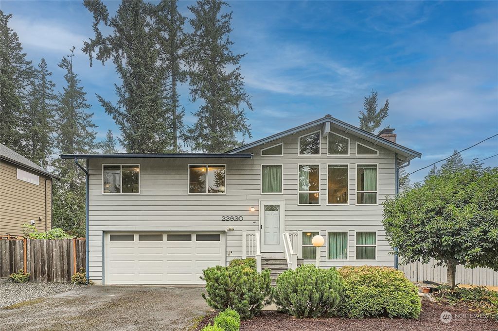 Photo of 22920 SE 288th Street, Maple Valley, WA 98038 (MLS # 2156608)