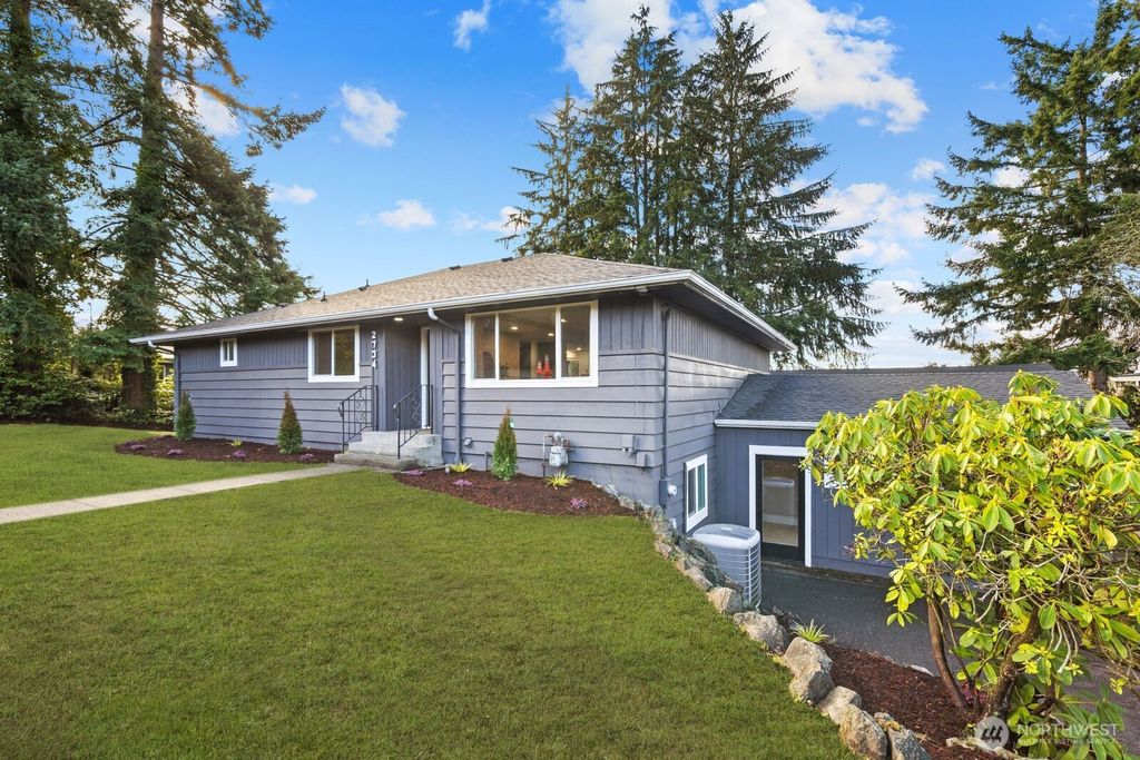 Photo of 2734 Sunset Drive W, University Place, WA 98466 (MLS # 2483879)