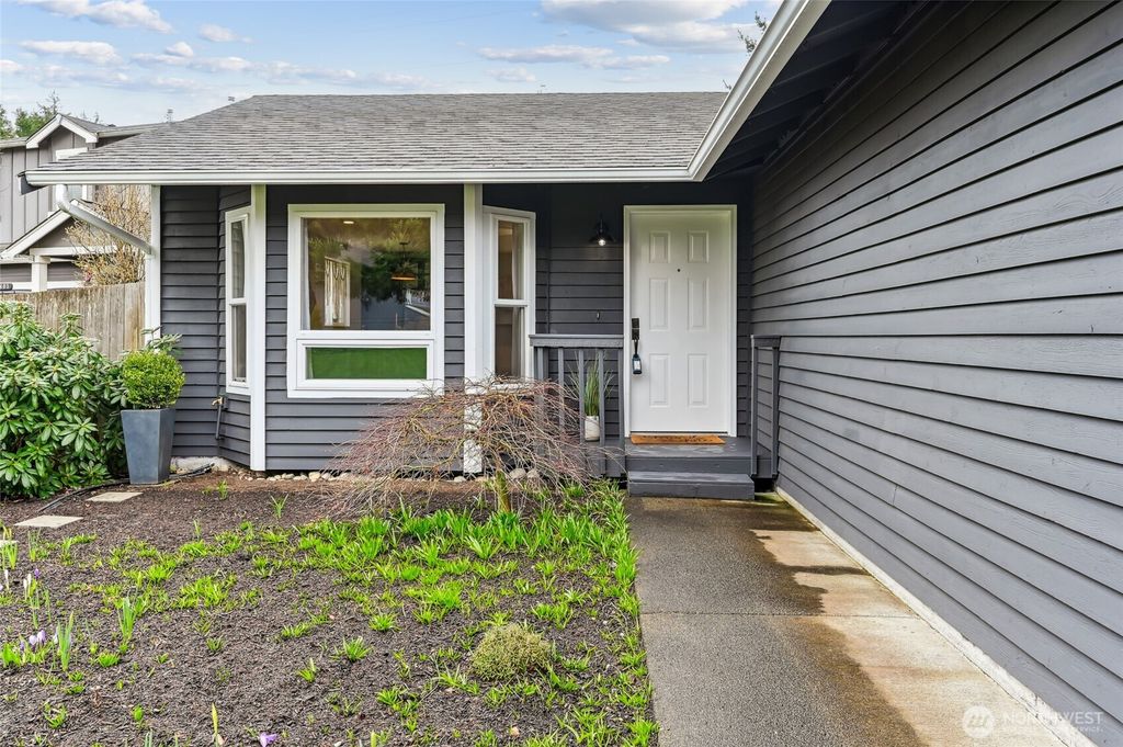 Photo of 19339 SE 270th Place, Covington, WA 98042 (MLS # 2342445)