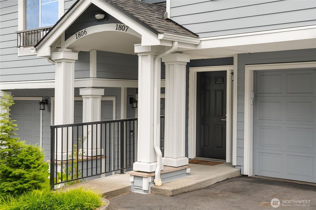 Photo of 16125 Juanita Woodinville Way NE #1807, Bothell, WA 98011 (MLS # 2390545)