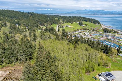 A home in Oak Harbor