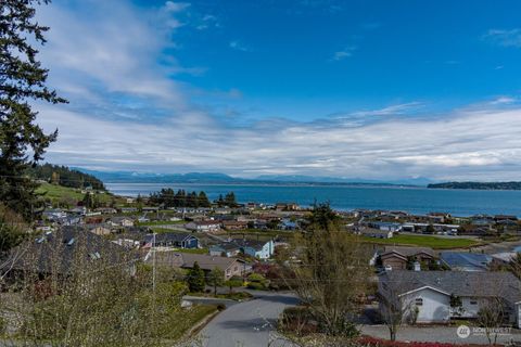 A home in Oak Harbor