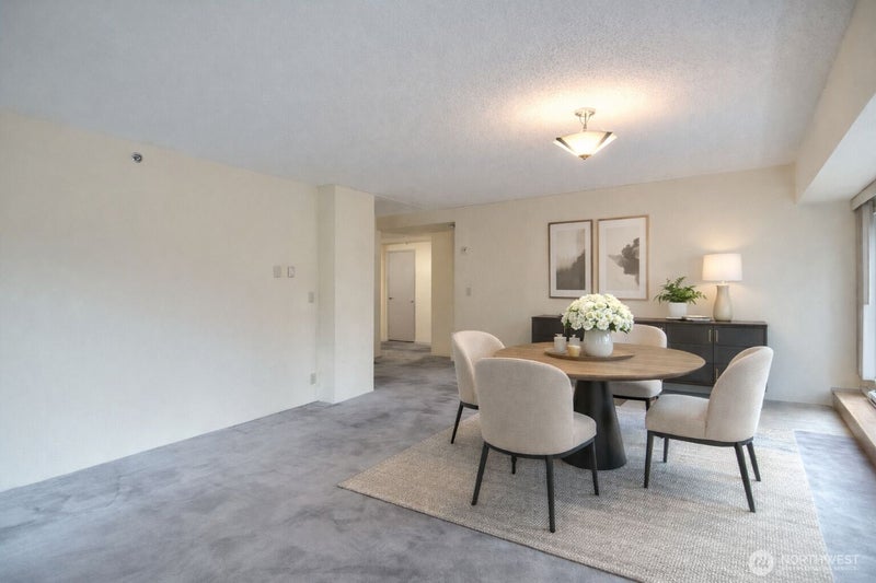 121 Vine Street 505
