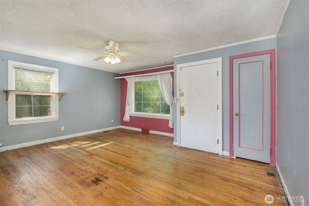 Photo of 12428 12th Avenue S, Burien, WA 98168 (MLS # 2426521)