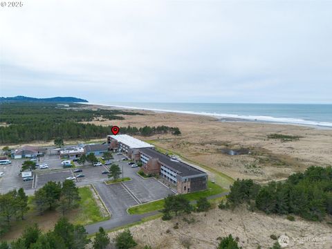 MLS: 2352263