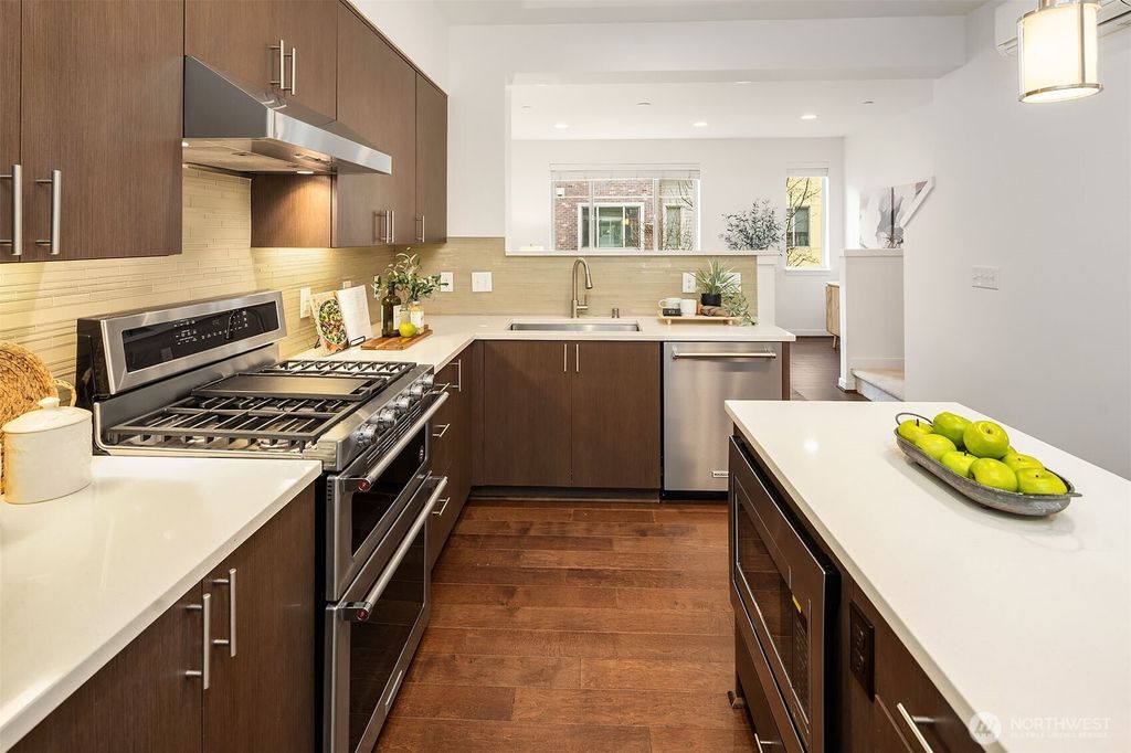 Photo of 15711 NE 14th Alley Aly, Bellevue, WA 98008 (MLS # 2480932)