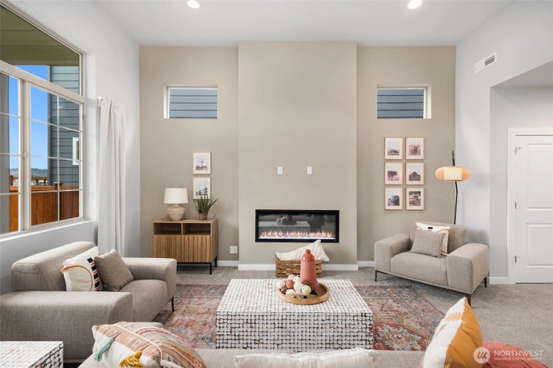 13939 178th Street E 41