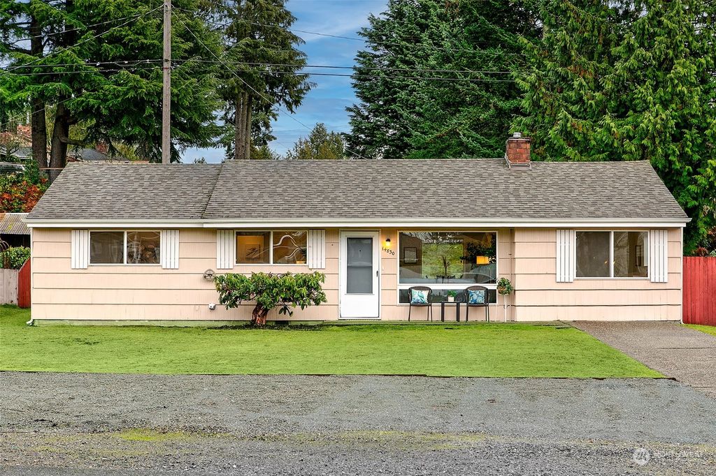 Photo of 14830 8th Avenue NE, Shoreline, WA 98155 (MLS # 2316952)