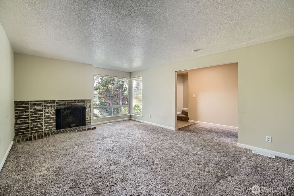 Photo of 30649 10th Avenue S, Federal Way, WA 98003 (MLS # 2367404)