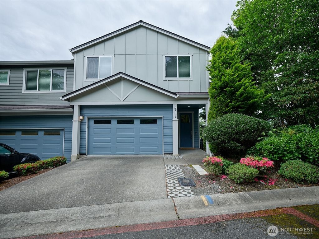 Photo of 6941 134th Court SE #B, Newcastle, WA 98059 (MLS # 2378488)