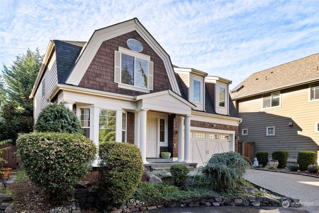 Photo of 1813 Redmond Place NE, Renton, WA 98056 (MLS # 2172396)