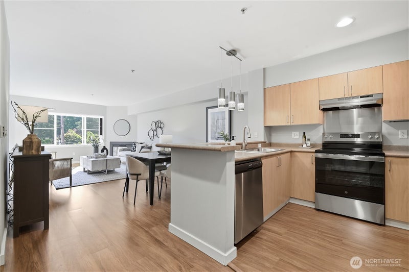 19500 Ballinger Wy NE 204
