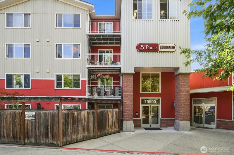 19500 Ballinger Wy NE 204