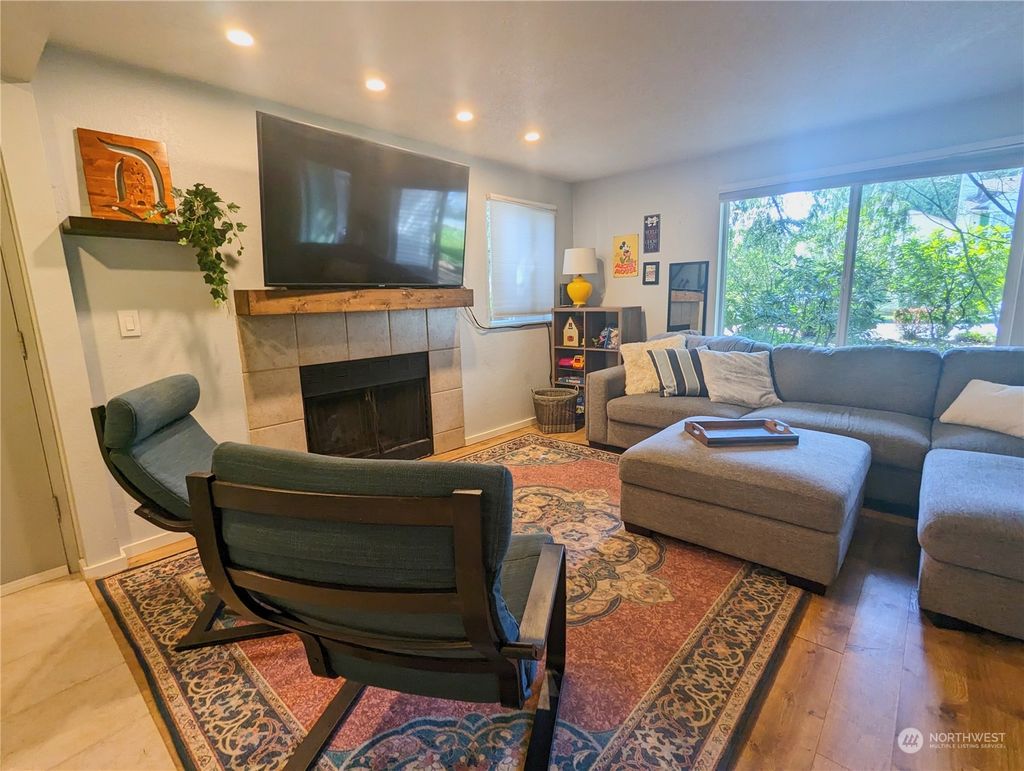 Photo of 4401 216th Street SW #A, Mountlake Terrace, WA 98043 (MLS # 2220885)