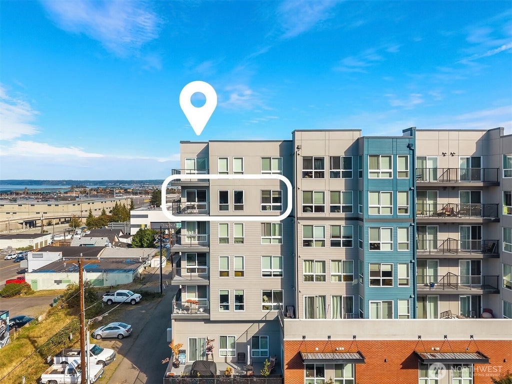 Photo of 2824 Grand Ave AVE #A508, Everett, WA 98201 (MLS # 2589277)