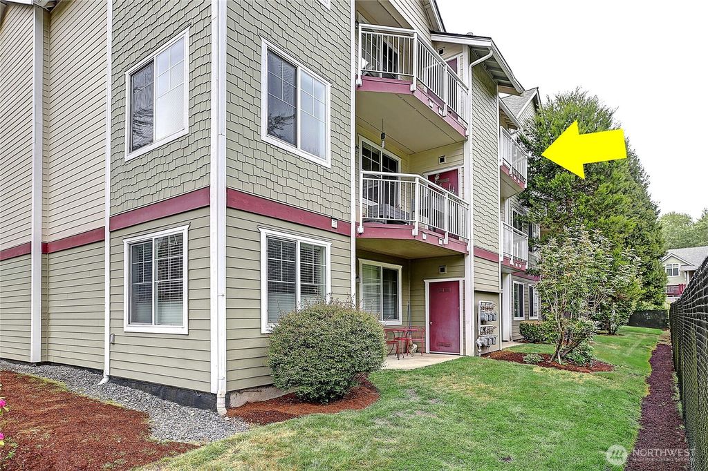 Photo of 13000 Admiralty Way #A305, Everett, WA 98204 (MLS # 2377774)