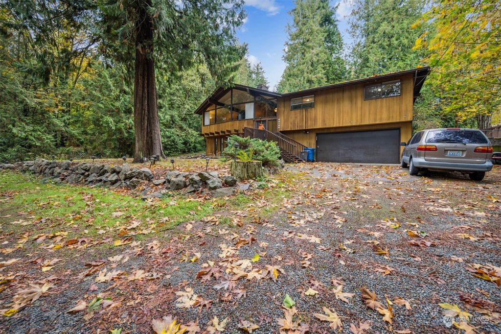 Photo of 23120 132nd Avenue, Kent, WA 98042 (MLS # 2013344)