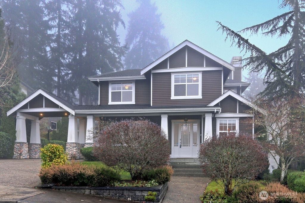 Photo of 16721 SE 63rd Place, Bellevue, WA 98006 (MLS # 2495209)