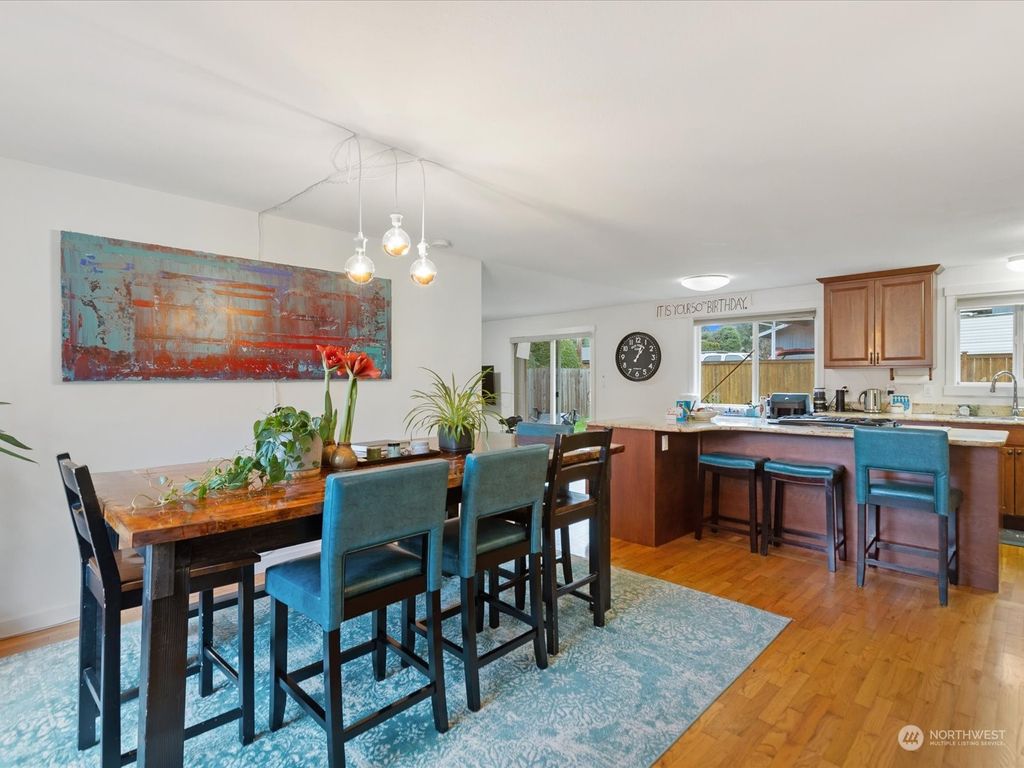 Photo of 19723 61st Place NE, Kenmore, WA 98028 (MLS # 2193761)