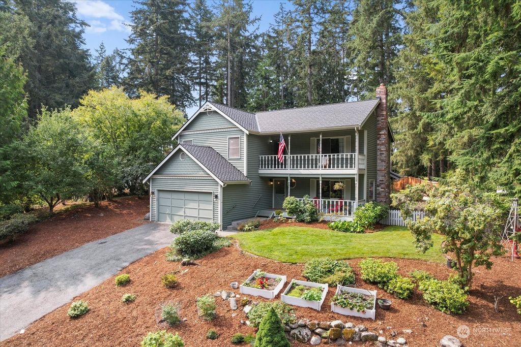 Photo of 2060 214th Street SW, Brier, WA 98036 (MLS # 1995554)