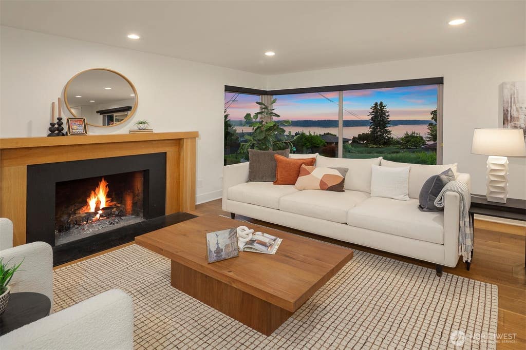 Photo of 8459 40th Avenue SW, Seattle, WA 98136 (MLS # 2541080)