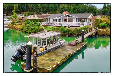 Photo of 858 Kalispell Drive, La Conner, WA 98257 (MLS # 2463151)