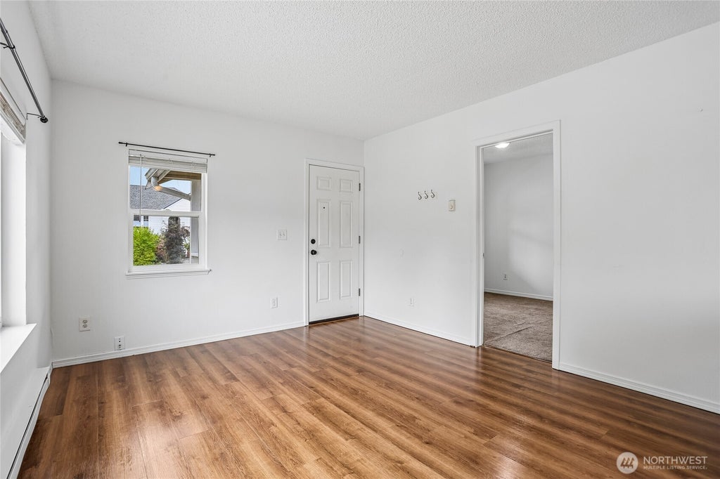 Photo of 601 W Hazel Street, Mount Vernon, WA 98273 (MLS # 2576897)