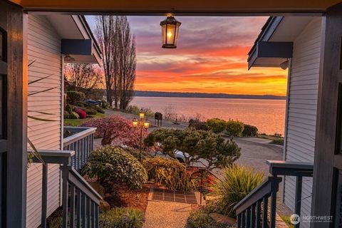 Photo of 21550 1st Court S, Normandy Park, WA 98198 (MLS # 2502979)