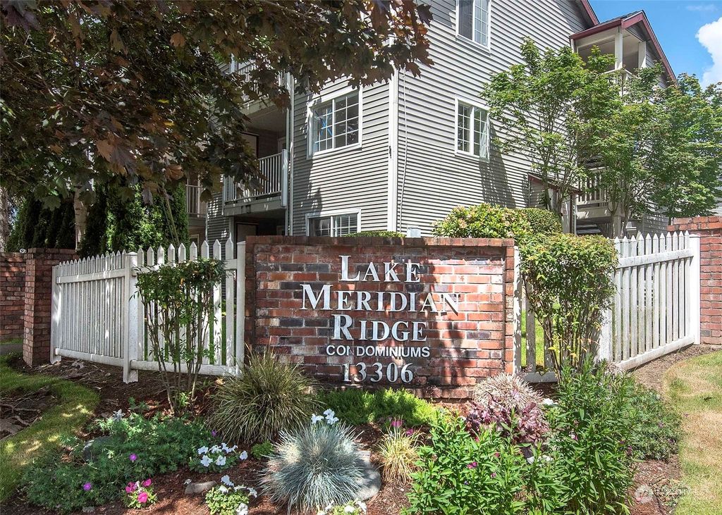 Photo of 13306 SE 272nd Street #C101, Kent, WA 98042 (MLS # 2129750)