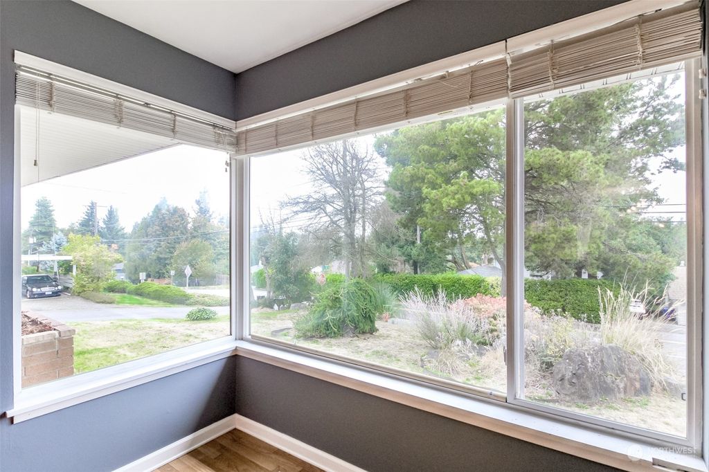 Photo of 7203 S 128th St St, Seattle, WA 98178 (MLS # 2162525)