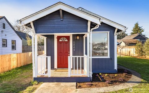 Photo of 6844 S Alder Street, Tacoma, WA 98409 (MLS # 2471164)
