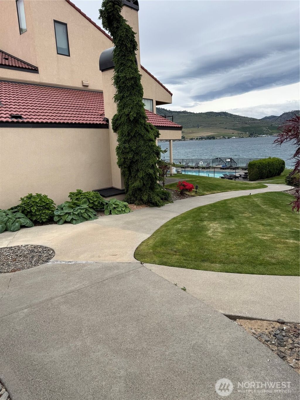 Photo of 100 Lake Chelan Shores Drive #8-5, Chelan, WA 98816 (MLS # 2524897)