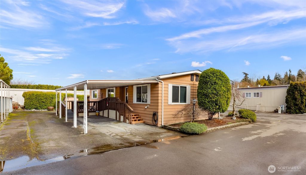 Photo of 1200 Lincoln Street #404, Bellingham, WA 98229 (MLS # 2488781)