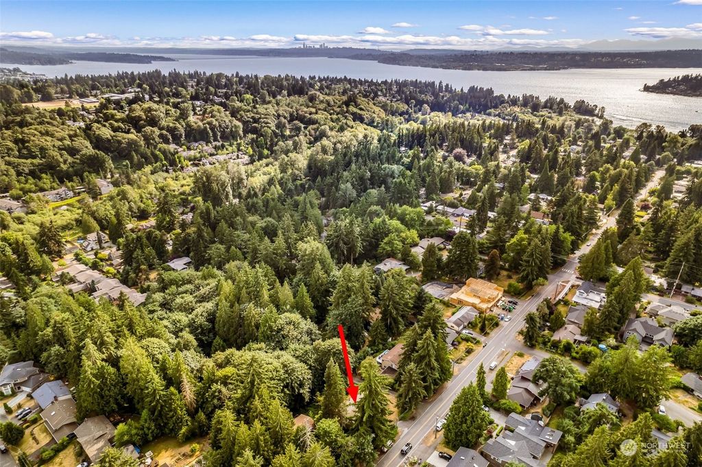 Photo of 10915 NE 112th Street, Kirkland, WA 98033 (MLS # 2266758)
